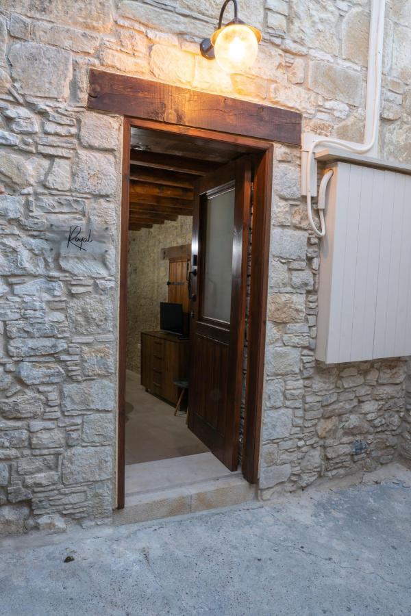 Eidyllio Luxury Suites Omodos Exteriör bild